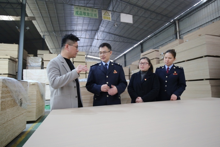 融水苗族自治县税务局 “点对点”服务助企“加速跑”，优化版权代理发展环境